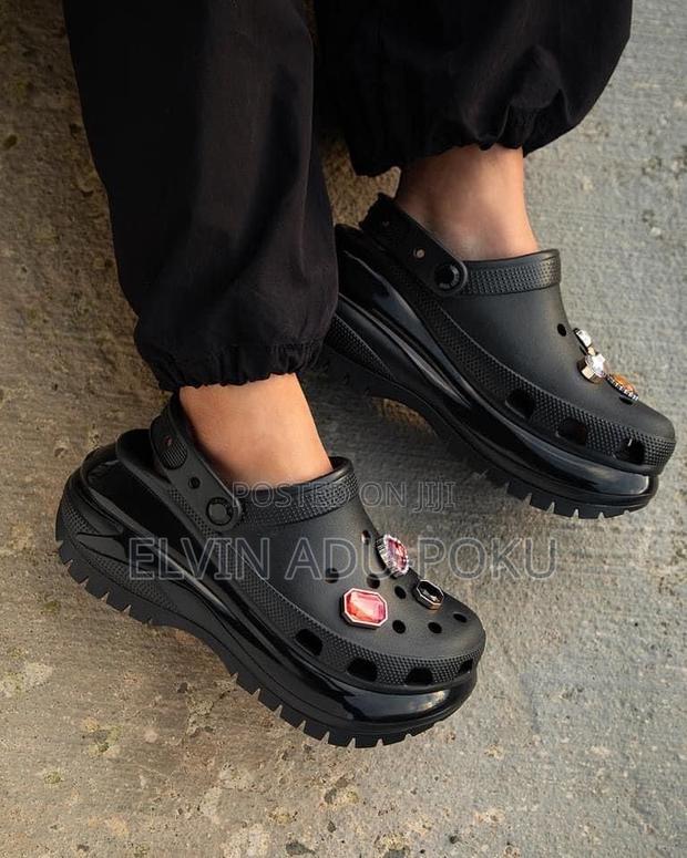 Crocs Double-platform Slingback Slides · Photo 4
