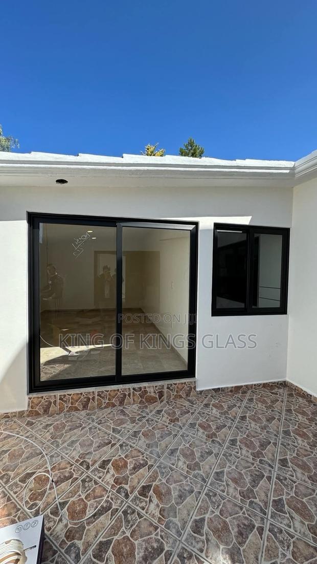 Traico Sliding Window / Door · Photo 4