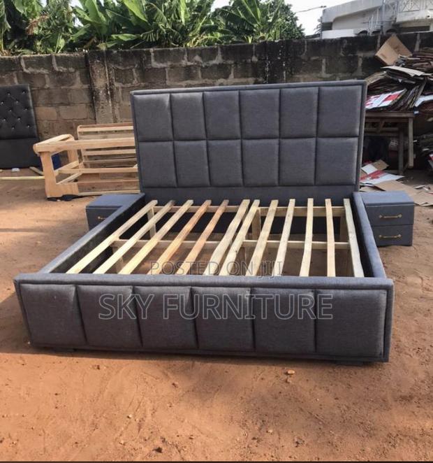King-Size Bed Frame With 2 Drawers · Photo 2