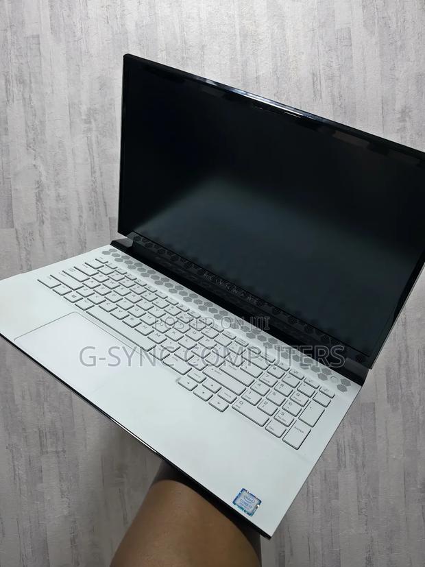 Laptop Dell Alienware M17 R2 16GB Intel Core i7 SSD 1T photo 4