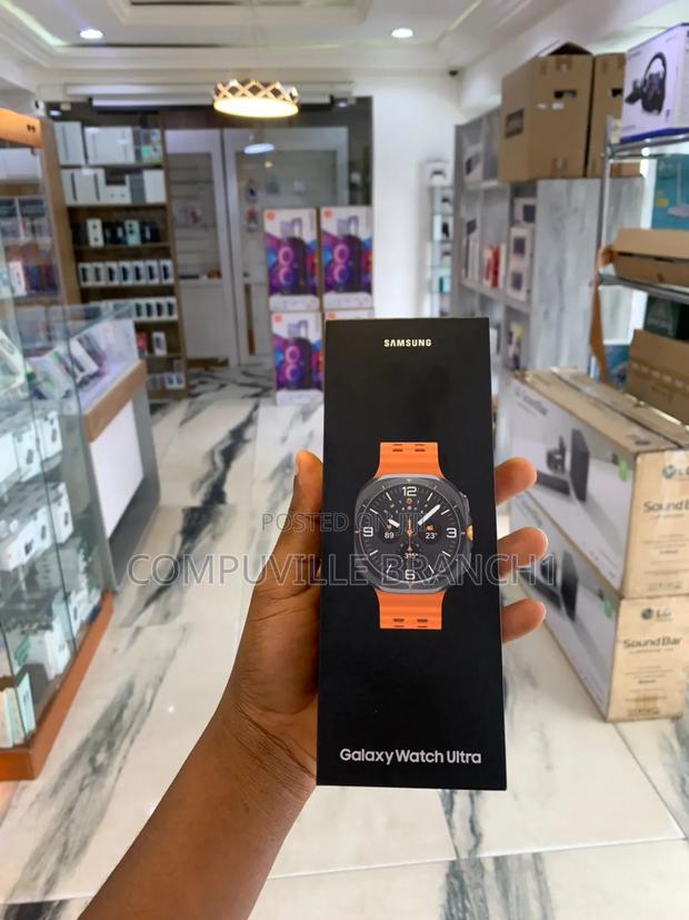 Samsung Galaxy Watch Ultra · Photo 1