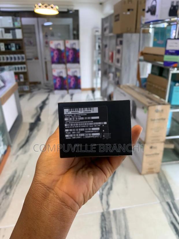 Samsung Galaxy Watch Ultra · Photo 2