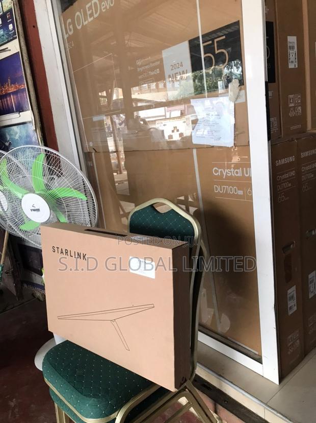 Enjoy High Speed Internet Everywhere on Starlink Gen 3 Kit · Photo 2