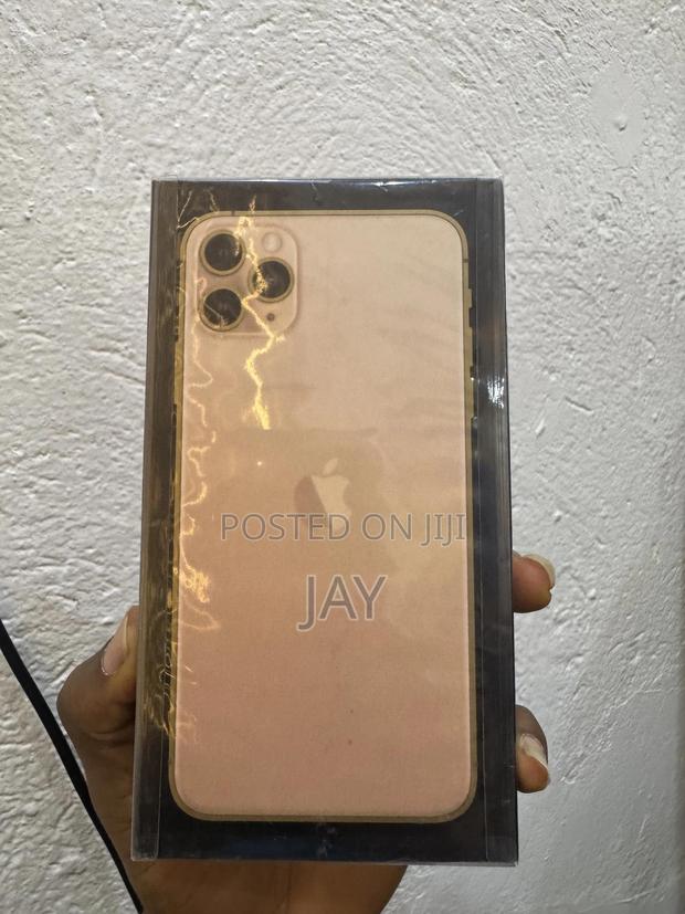 New Apple iPhone 11 Pro Max 256 GB Gold