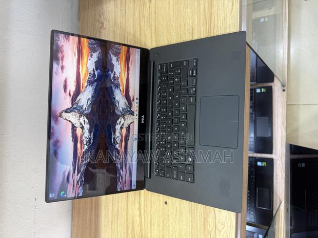 Laptop Dell XPS 15 16GB Intel Core I7 SSD 256GB photo 4