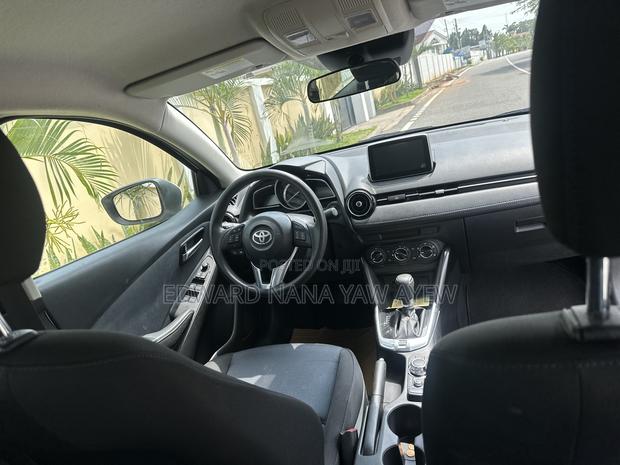 Toyota Yaris iA 1.5 FWD 2017 White