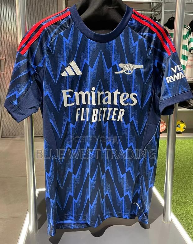 Arsenal 2025/2026 Away Jersey · Photo 3