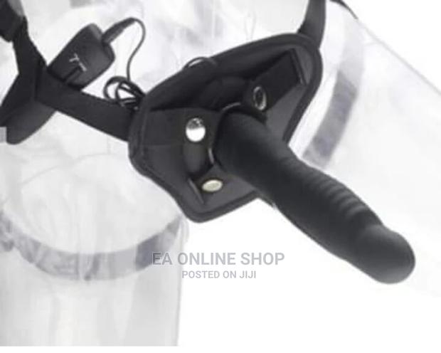 Strap on Toy · Photo 2