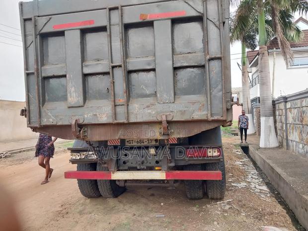 Howo Tipper Truck photo 6