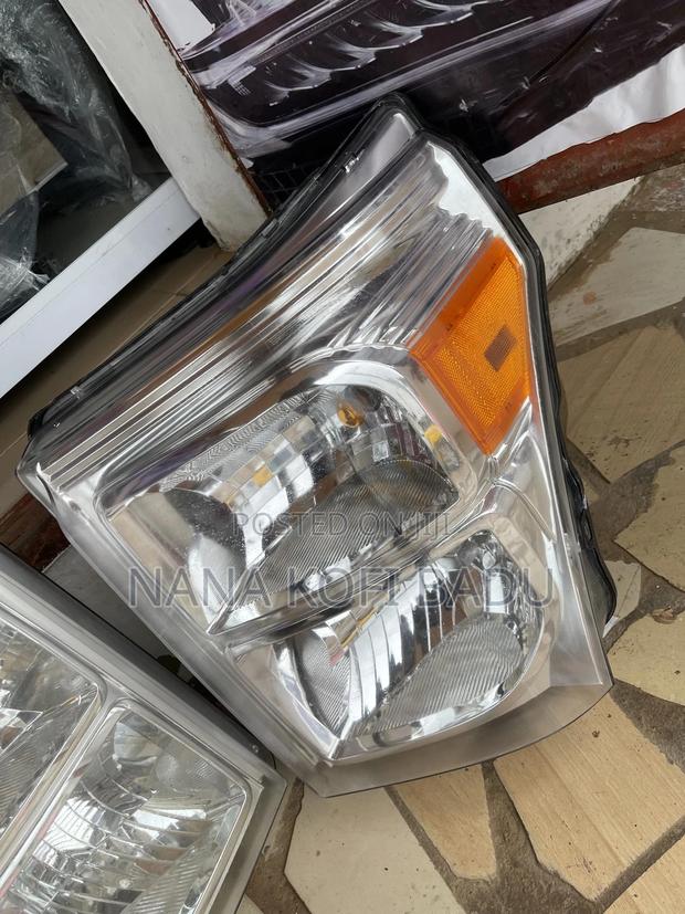 Ford F250 2011-2016 Headlights Used photo 2