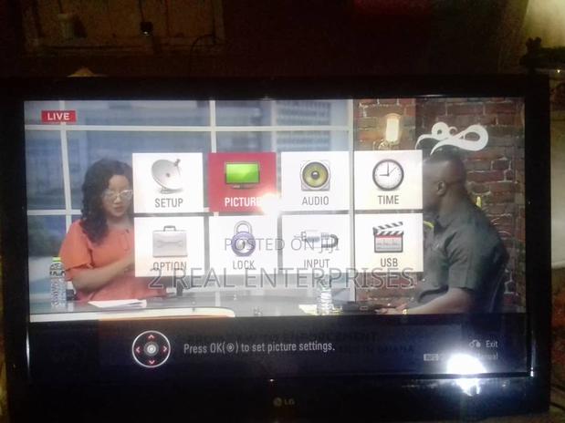 Lg Digital 42 Inches Tv photo 4