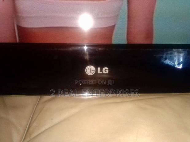 Lg Digital 42 Inches Tv photo 6
