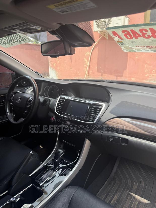 Honda Accord Touring V6 4dr Sedan FWD (3.5L 6cyl 6A) 2017 Black