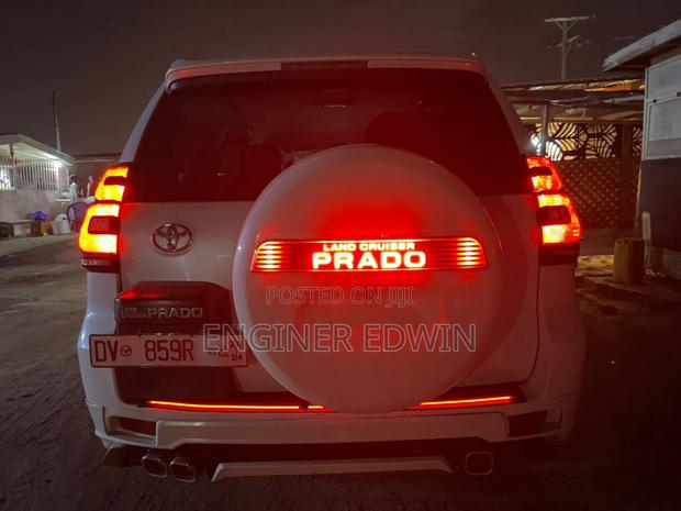 Toyota Land Cruiser Prado 2.7 VVT-i 2014 White photo 3