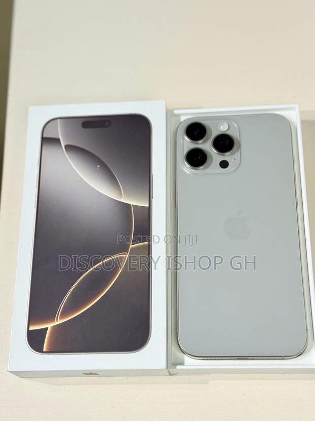 Apple iPhone 16 Pro Max 512 GB Gold photo 3