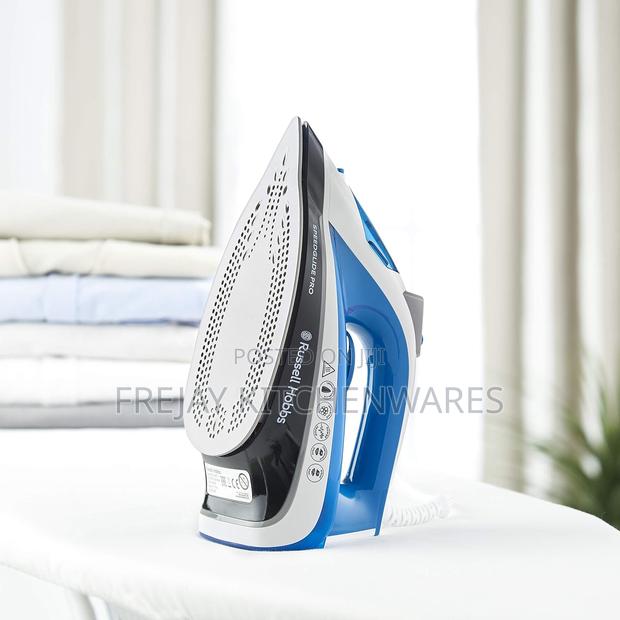 Russell Hobbs Speed Glide Steam Iron photo 3