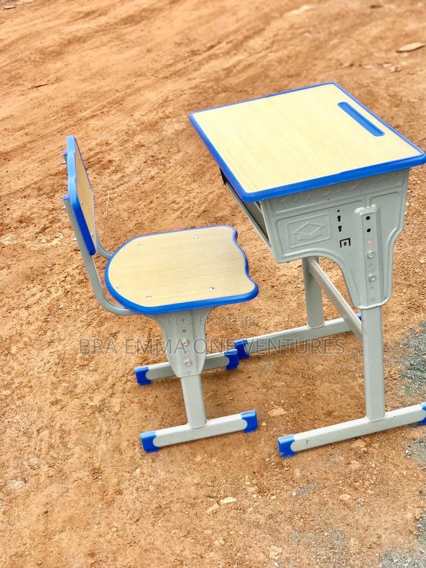 Adjustable Students Table And Chair · Photo 2