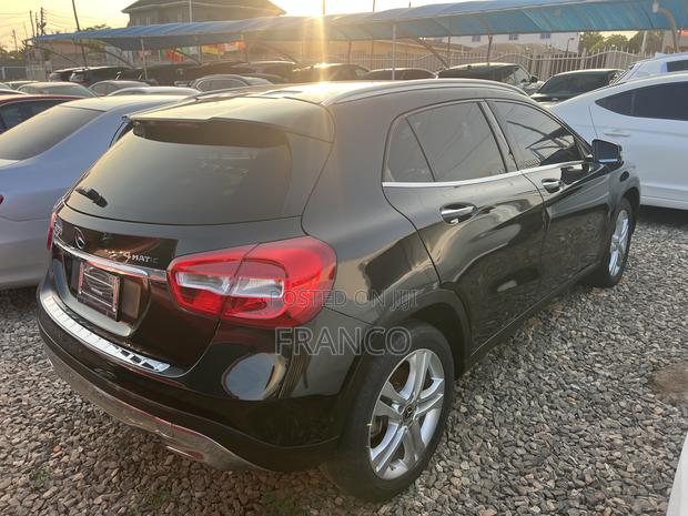 Mercedes-Benz GLA 250 2016 Black