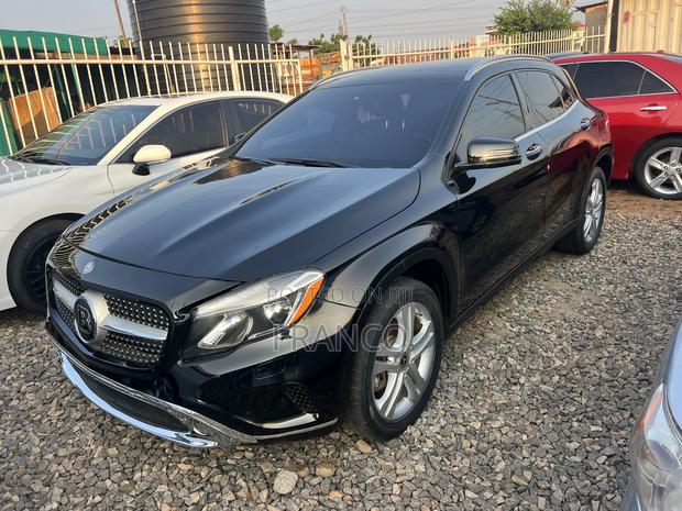 Mercedes-Benz GLA 250 2016 Black