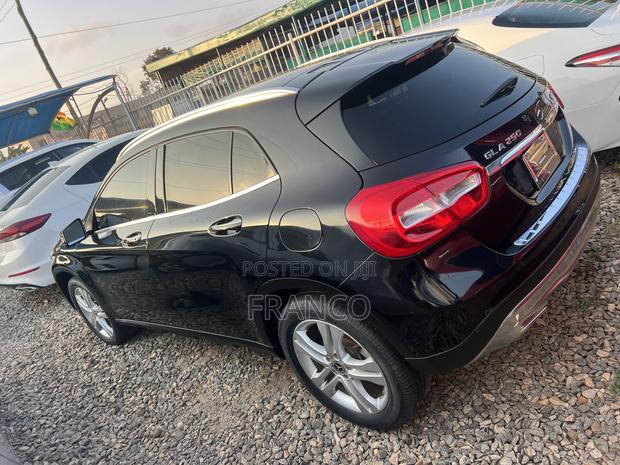 Mercedes-Benz GLA 250 2016 Black