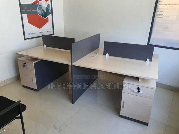 Four(4in1) Office Cubicle · Photo 3