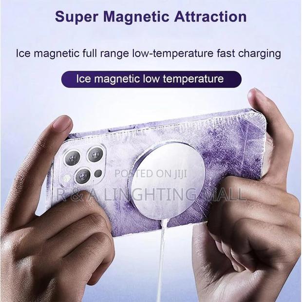 Portable Fast Wireless Magnetic Charger With White photo 7
