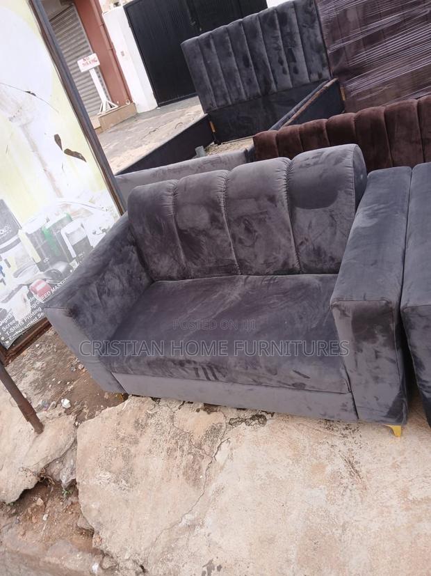 Sofa Set Available for Sale photo 2