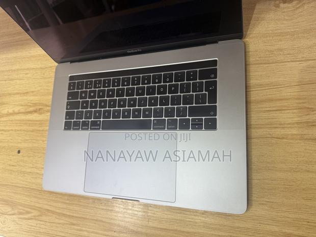 Laptop Apple MacBook Pro 2017 16GB Intel Core I7 SSD 512GB photo 4