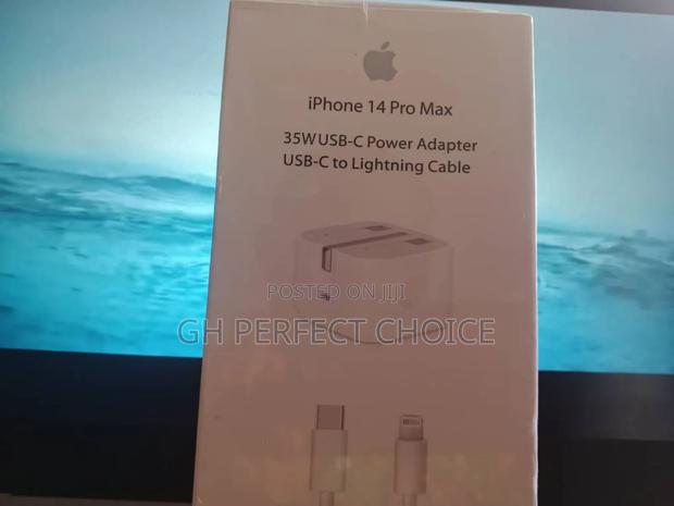 Authentic iPhone Type C Fast Charger · Photo 2