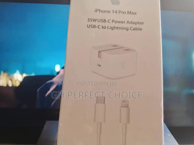 Powerpulse Fast Charging Type C iPhone Charger · Photo 2