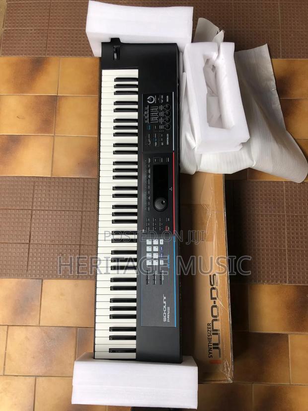 Roland Juno Ds76