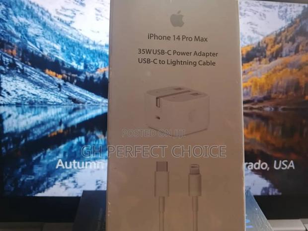 Chargehub Fast Charging Type C iPhone Charger 1 · Photo 2