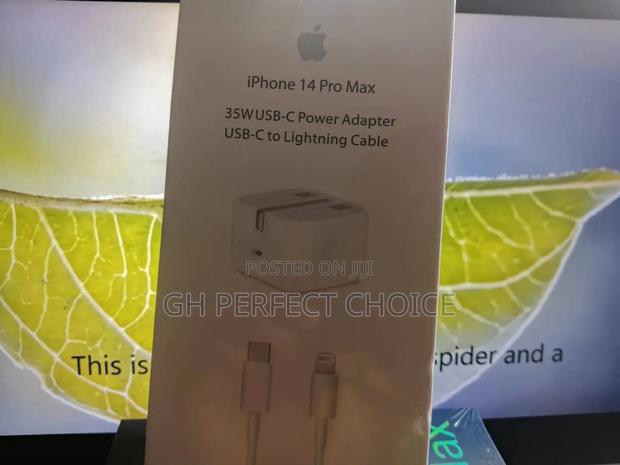 Fastflow iPhone Type C Fast Charger · Photo 1