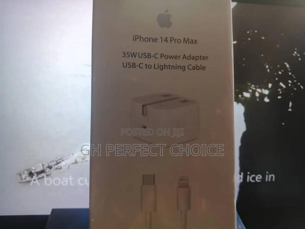 Chargemax Fast Charging iPhone Type C Charger · Photo 2