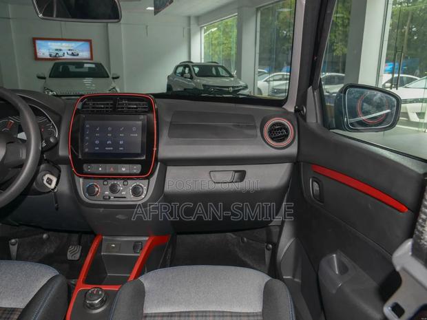 Dongfeng EV EX1 33 kW FWD 2022 Blue photo 8