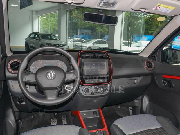 Dongfeng EV EX1 33 kW FWD 2022 Blue photo 9