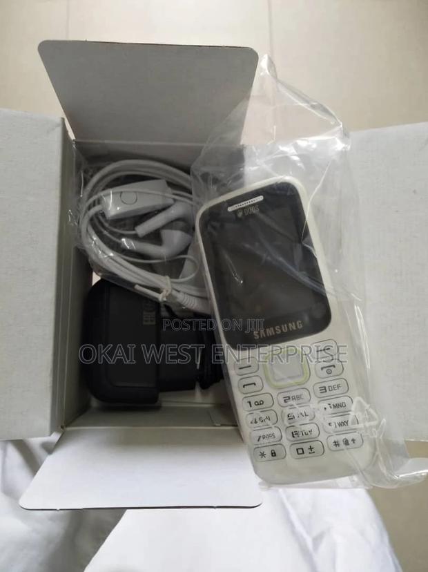 New Samsung B360E White photo 3