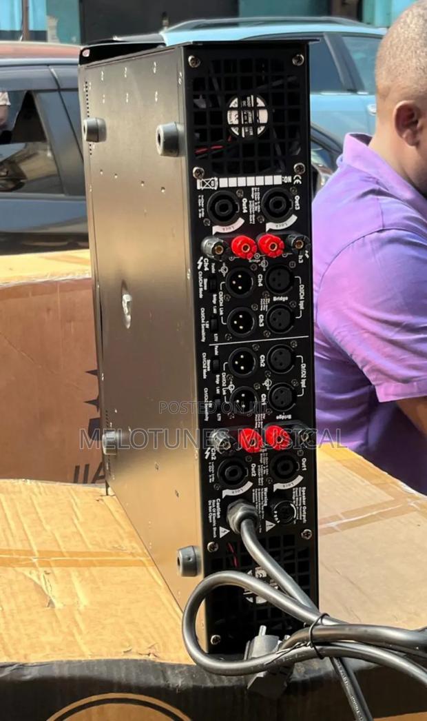 Crest Audio 4-in-1 Midrange/ Array Amplifier · Photo 4