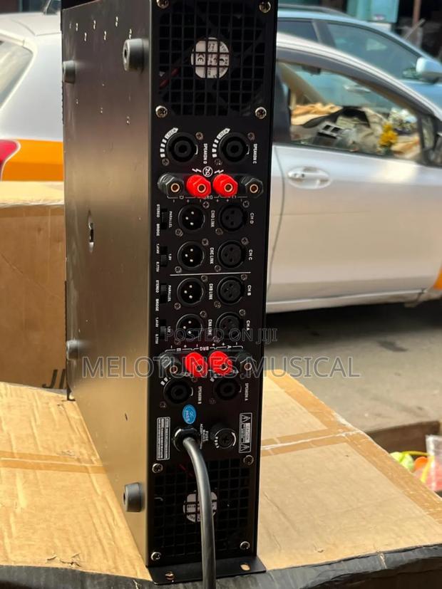 Crest Audio Ca52 Four Channel Midrange Power Amplifier · Photo 4