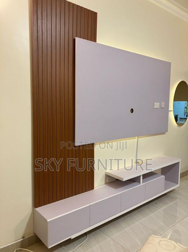Tv Wall Unit · Photo 2