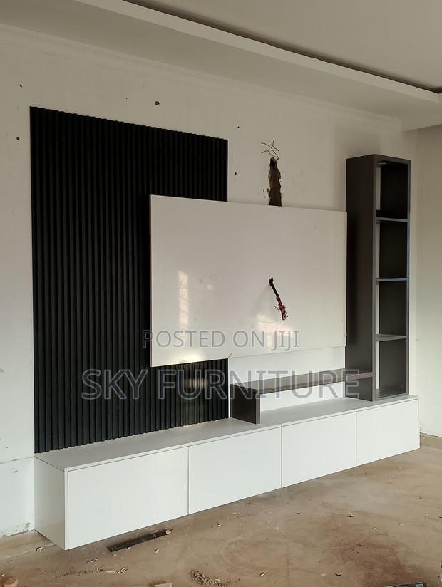 Retro Haven Wall Unit · Photo 2