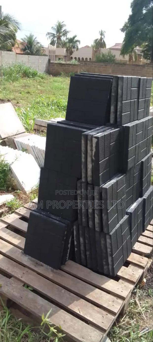 30×30cm Pavement Slabs · Photo 4