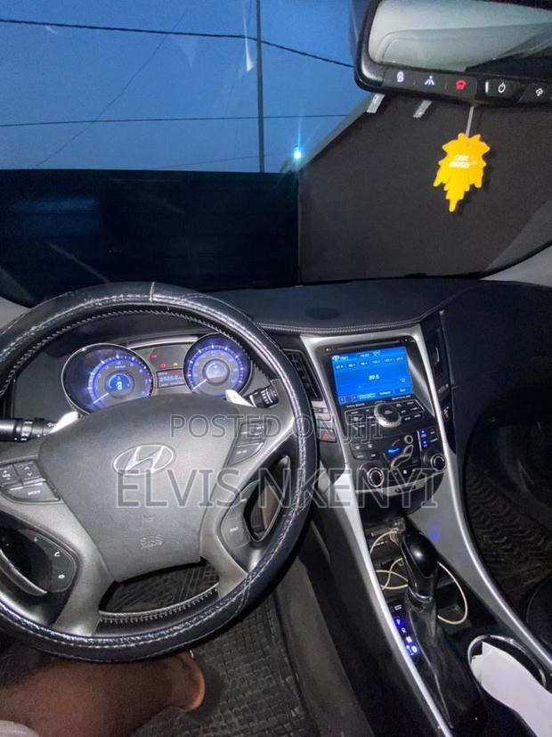 Hyundai Sonata Limited 2.0T Sedan (2.0L 4cyl 6A) 2013 Black