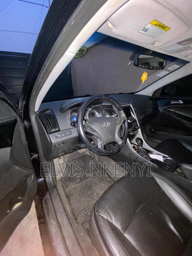 Hyundai Sonata Limited 2.0T Sedan (2.0L 4cyl 6A) 2013 Black