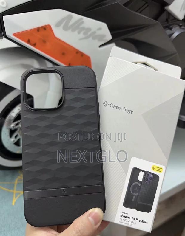 iPhone 15 Pro Max Caselogy Case · Photo 4