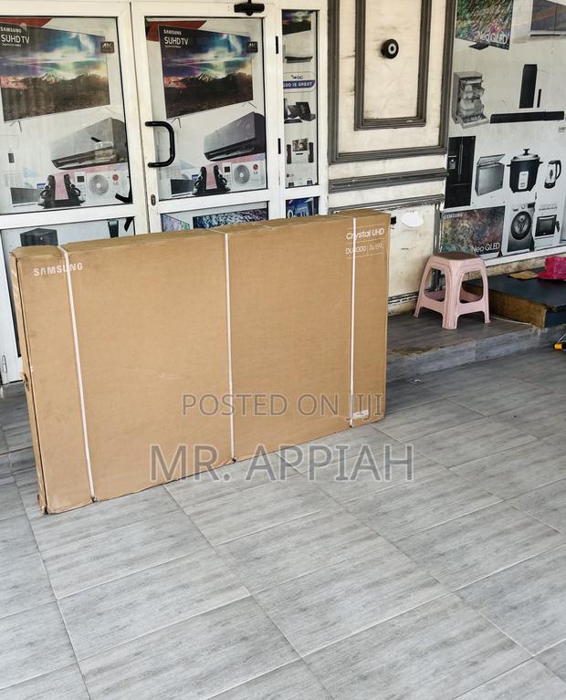 Most Classic Samsung Crystal Smart Tv(75du8000)Black · Photo 4