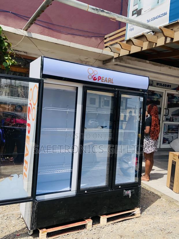 Order PVC-150 Pearl Display 3 Glass Doors Fridge · Photo 2
