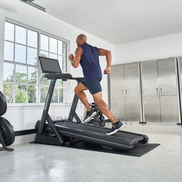 Fully Digital Echelon Treadmill With a Wide Screen From Uk photo 2