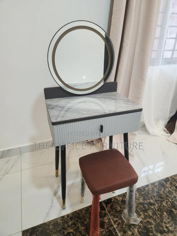 Dressing Mirror With Led · Photo 3