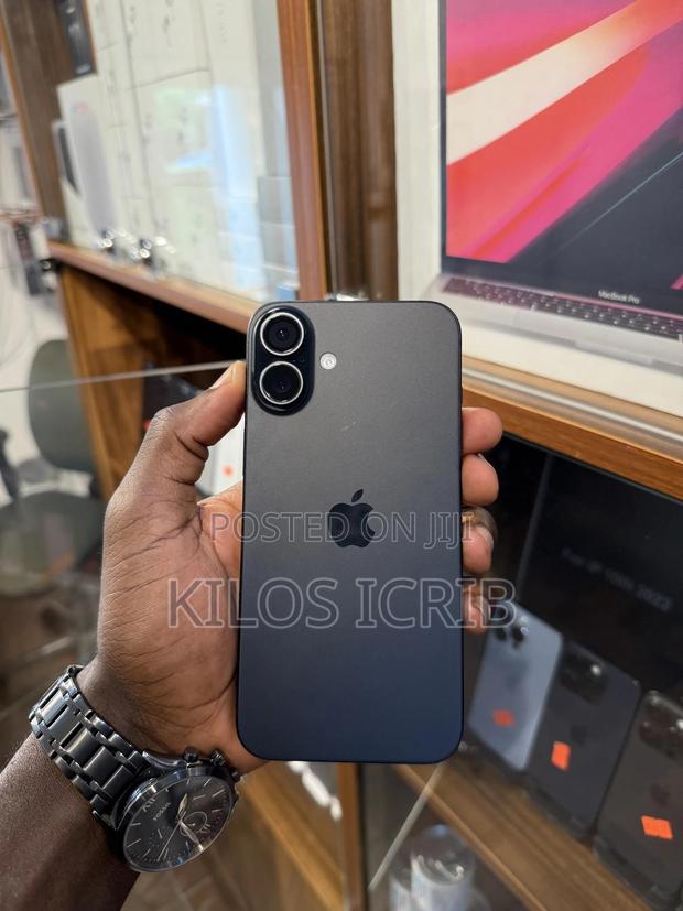 Apple iPhone 16 Plus 128 GB Black photo 2